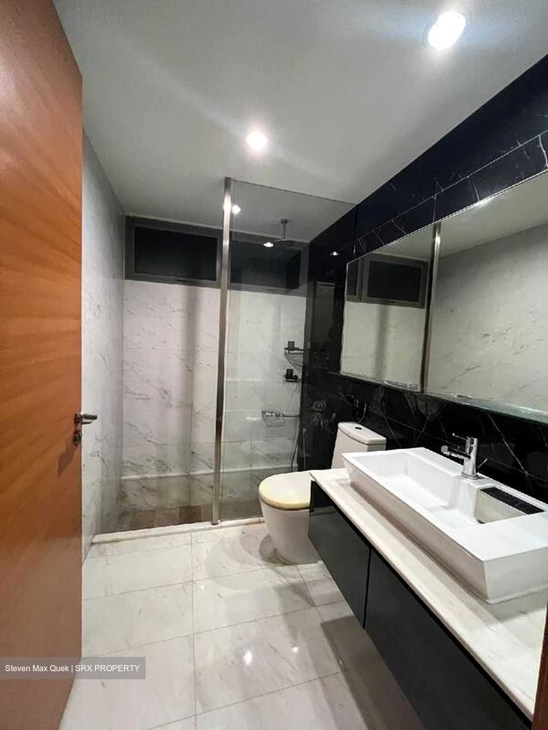 Centro Residences (D20), Condominium #517525281